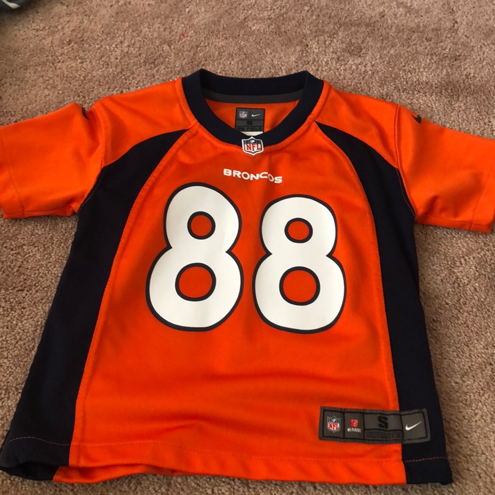 Kids size small Bronco jersey.  Nike brand